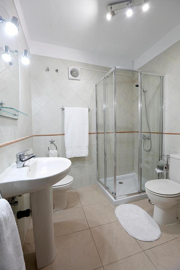 Apartamento Frente Al Puerto De Candelaria A 20 Metros De La Playa. Ngoại thất bức ảnh