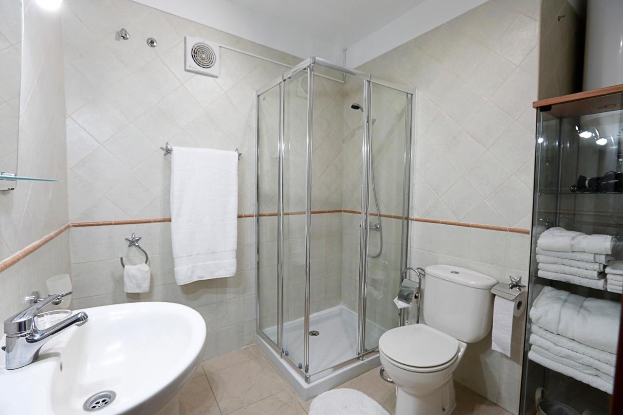 Apartamento Frente Al Puerto De Candelaria A 20 Metros De La Playa. Ngoại thất bức ảnh